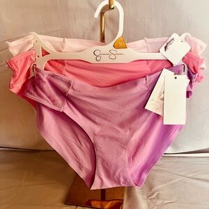 NWT Jessica Simpson Pink Gradient Seamless Bikini Panty Set - 3 Pack